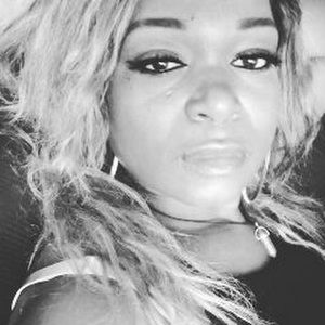 Meet your Posher, Renada